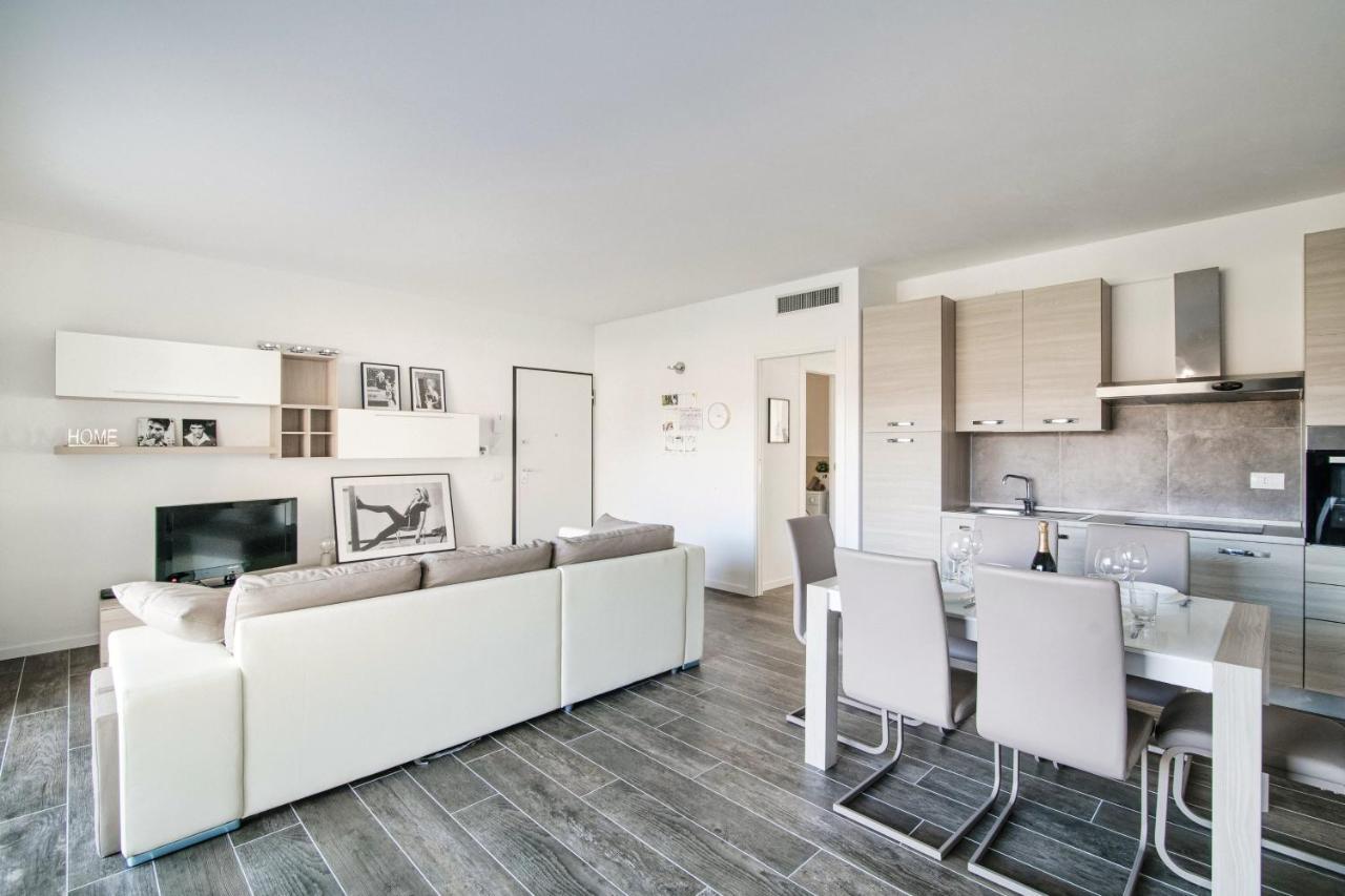 Ferienwohnung Silvia Lenno House - The House Of Travelers Exterior foto